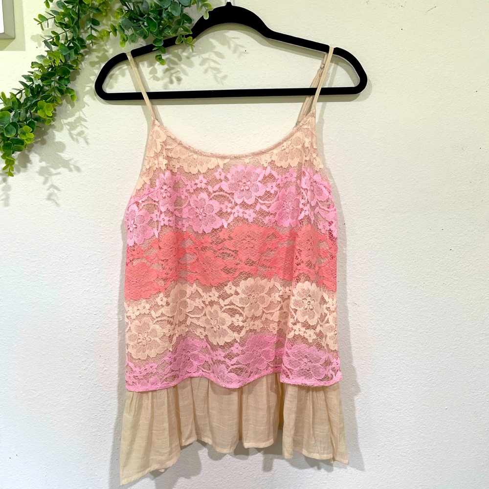 🆕 Pink Lace Tank Top 💕